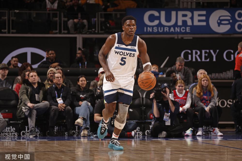 巴萨官方发 巴萨官方发