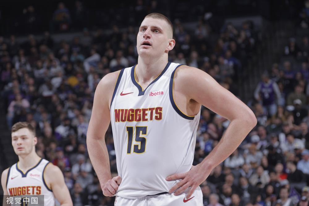 一位不愿透 一位不愿透